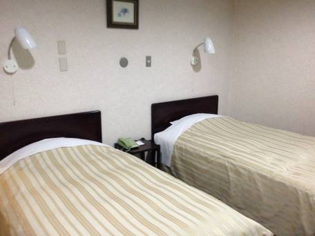 ビジネスホテル かもした / 4