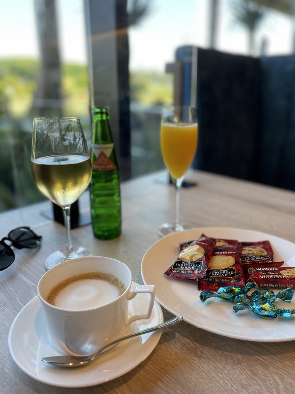 リフレッシュメントタイムには、ドリンクとお菓子