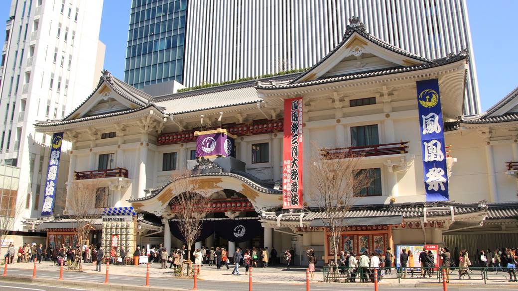 「歌舞伎座」のお店で
お土産探し / 1