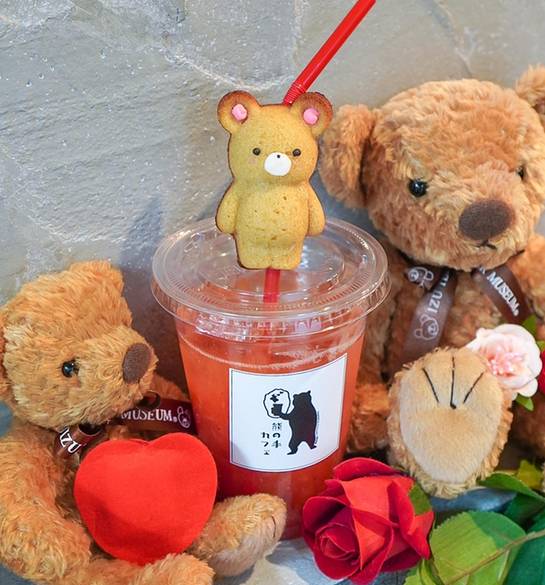 子供も大人も喜ぶ
「クマの手カフェ」へ
 / 3