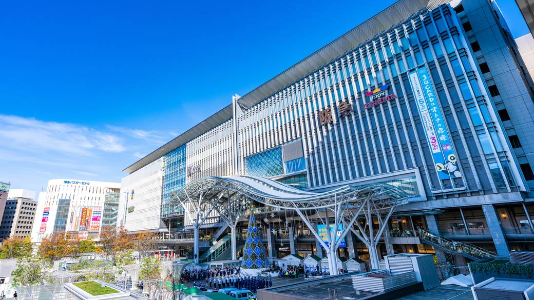 福岡のターミナル駅「博多駅」 / 1