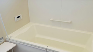 エコノミー ツインルーム 禁煙 共用バスルーム