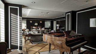 ロイヤルスイート クラブラウンジアクセス付き  (142平米 / ワイドキングベッド) 禁煙