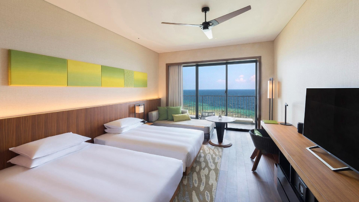 オープンバルコニーで沖縄の海に抱かれる3931032