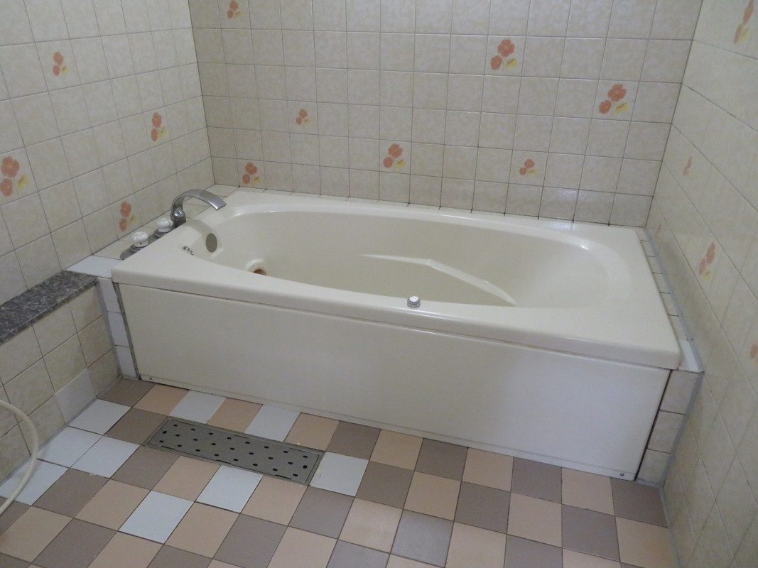 無駄に広いバスルーム