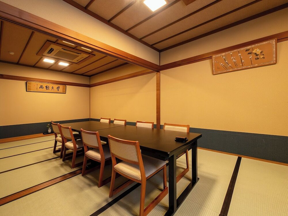 レストラン