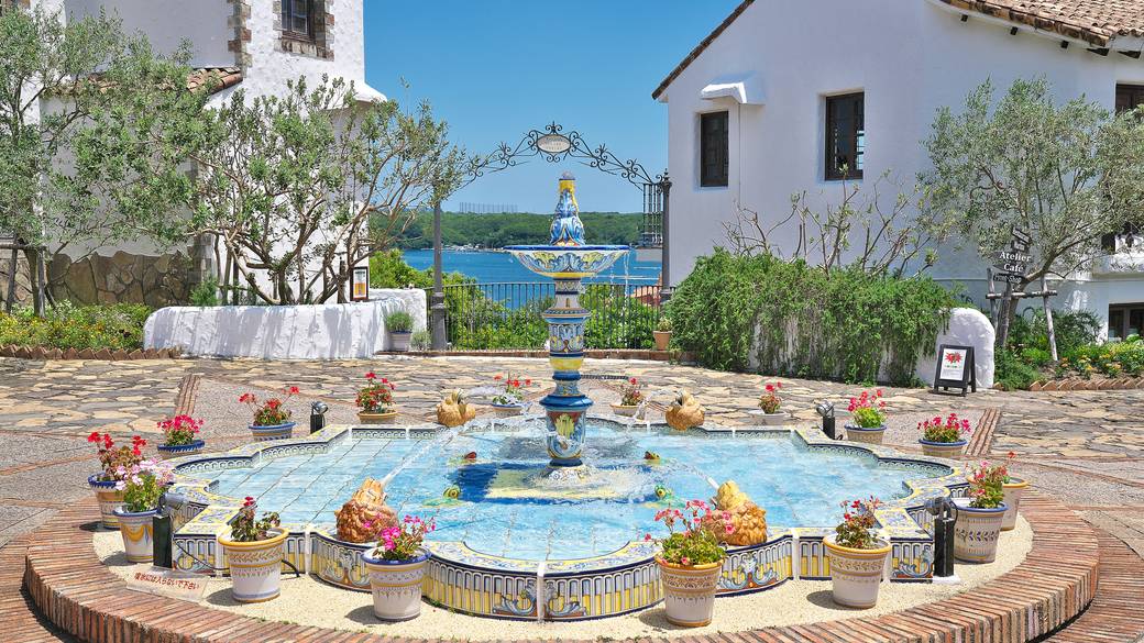 志摩地中海村の町並み / 2