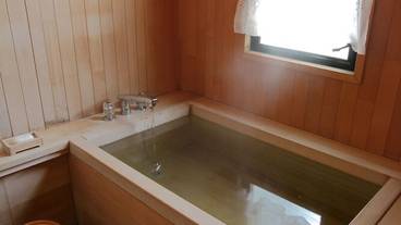 深めの浴槽 / 18