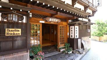 施設の入り口 / 14