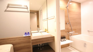 スーペリア ツインルーム (洗い場つきバスルーム、トイレ仕切り)