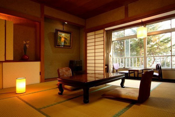 温泉街にあるのに静かに過ごせる3632011