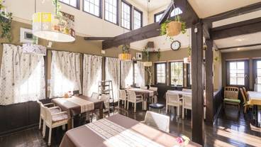 ロビー応接スペース / 2