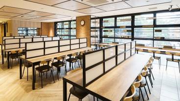 朝食スペース / 9