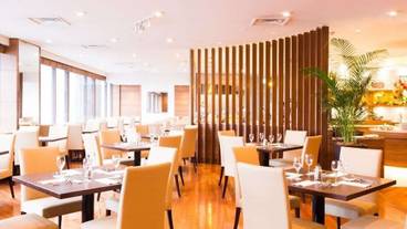 朝食スペース / 6