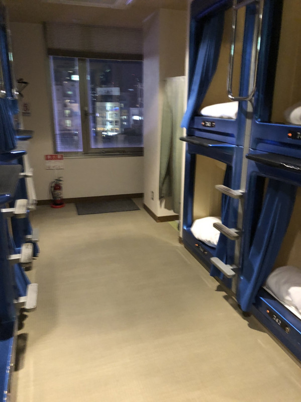 カプセルの客室