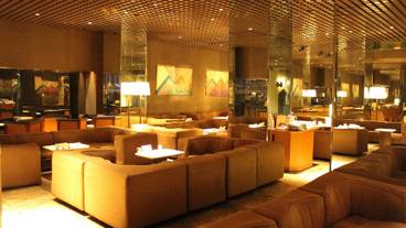 ロビーラウンジ / 14