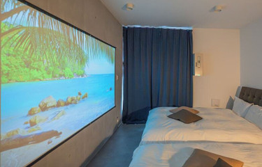Enjoy movies and anime on a big screen at a hotel with a projector! 17 lodgings near Tokyo