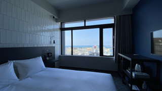 スタンダード ダブルルーム クイーンベッド 1 台 禁煙 オーシャンビュー