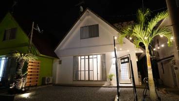 屋外ダイニングエリア / 3