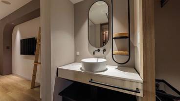 客室洗面台一例 / 16