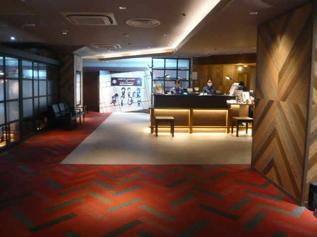 渋谷東急REIホテルのフロントです。地下の奥に在ります。