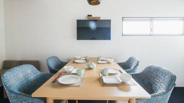 客室内のダイニングエリア / 21