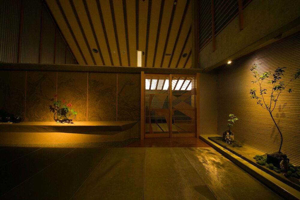 エントランス②