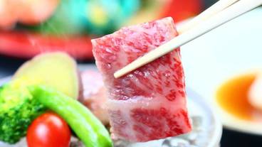 食事・飲み物 / 4