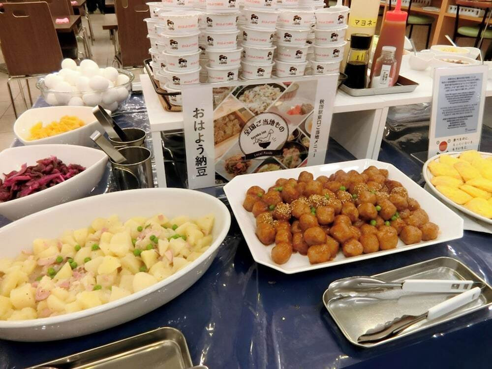 朝食