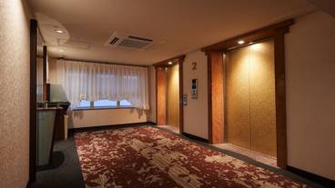 エレベーター / 1