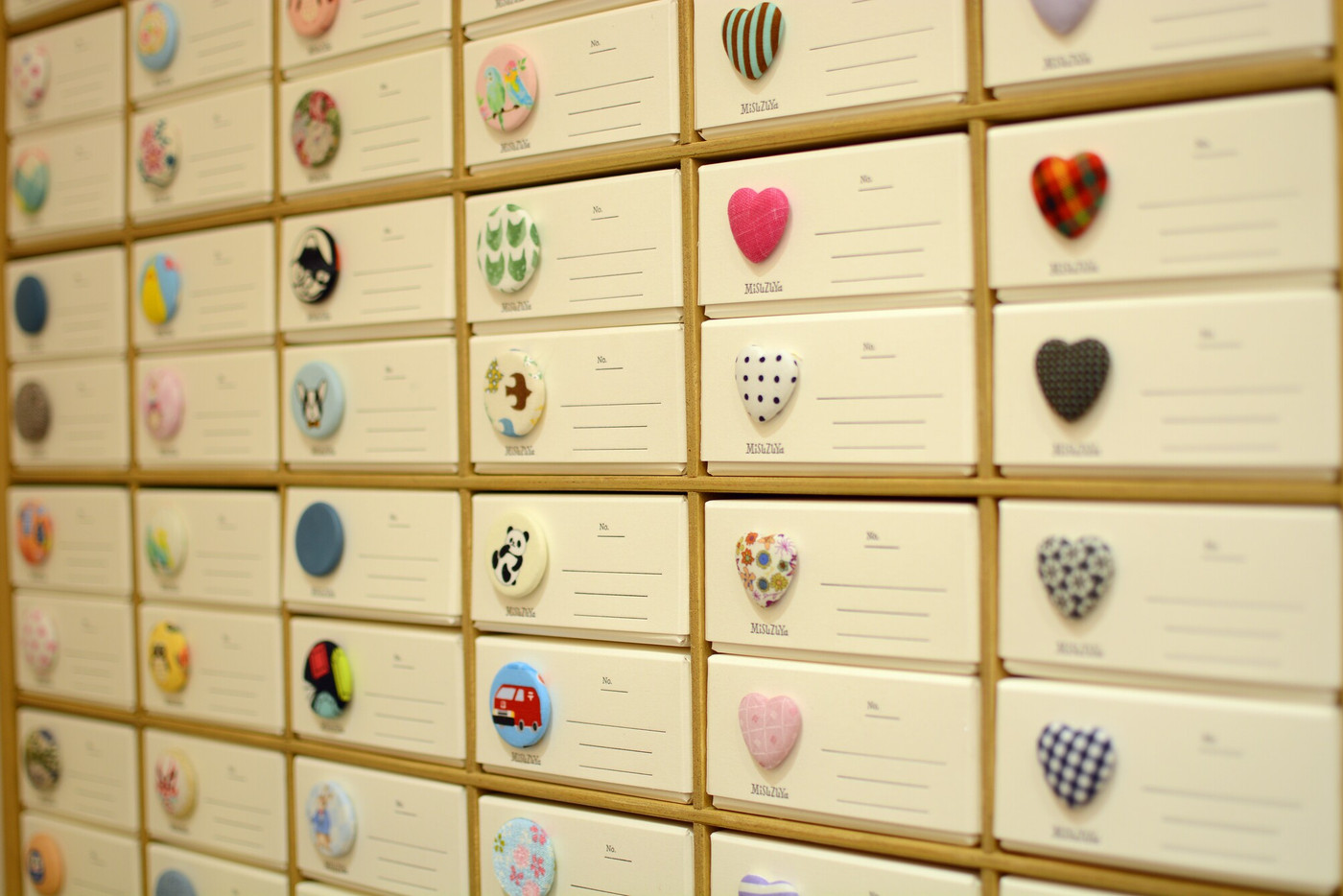 可愛いボタンはお互いのお土産に♪「MiSuZuYa」1829366