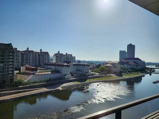 部屋からのリバービュー / 4