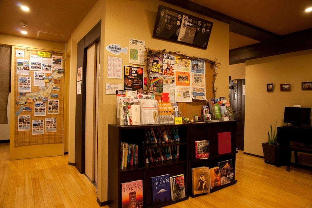 ロビーラウンジ