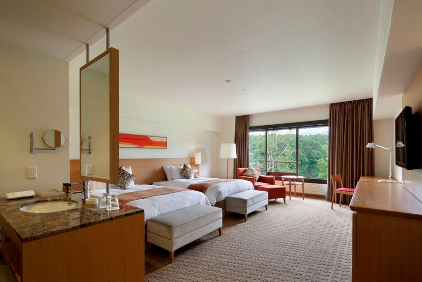 裏磐梯の雄大な景色を客室や露天風呂から楽しむ4025873