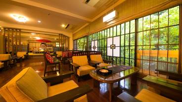 ロビーラウンジ / 4