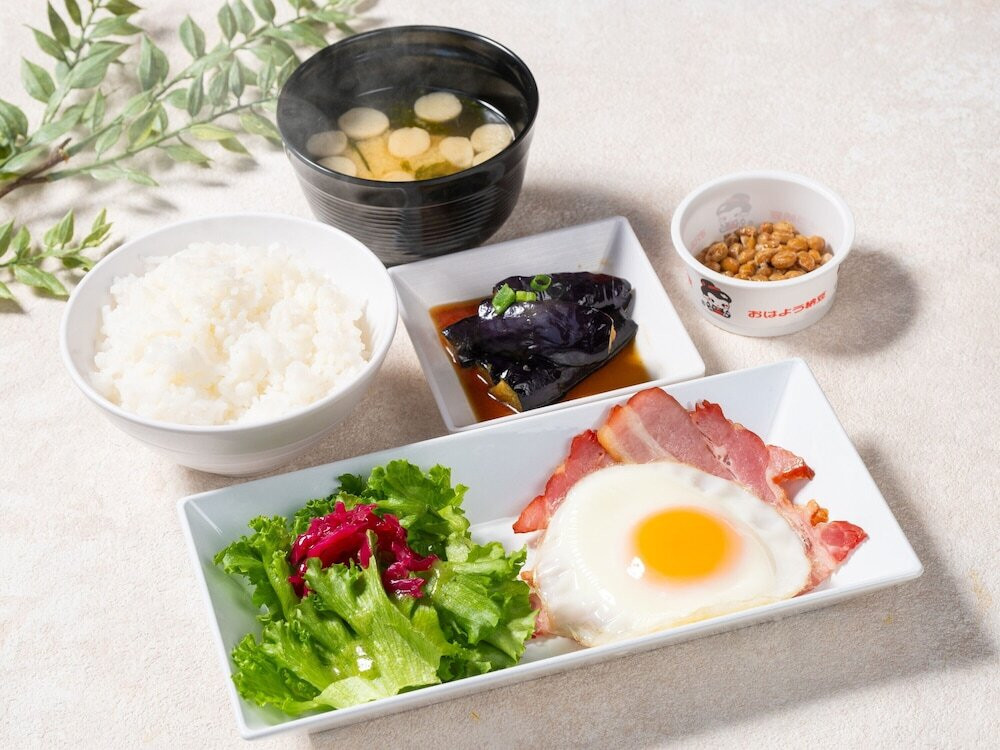 朝食