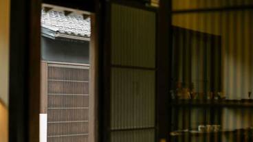 施設の入り口 / 9