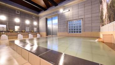 屋内スパ浴槽 / 1