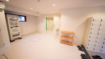 内部エントランス / 3