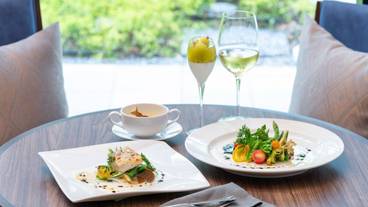 食事・飲み物 / 1