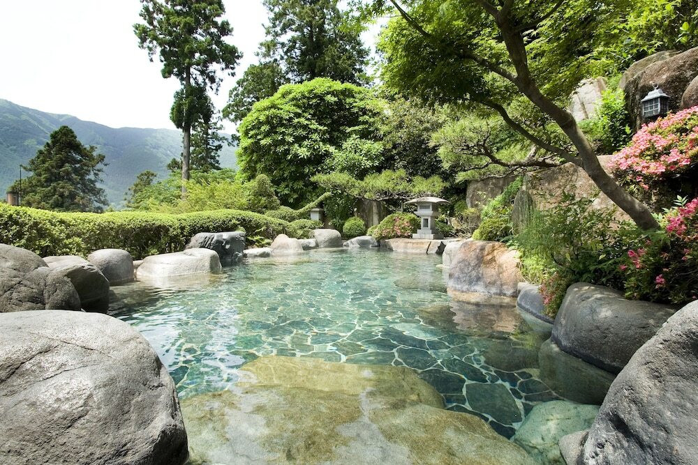 見える景色にうっとりしちゃう♡展望風呂で癒されて4245611