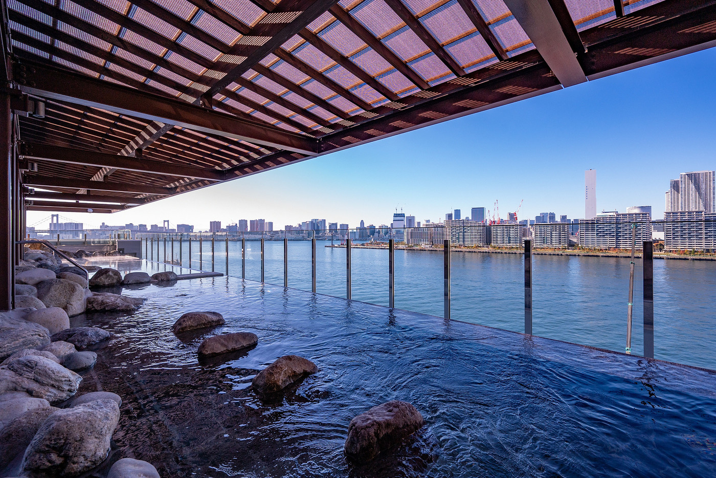 3.【温泉】 温泉、サウナ、岩盤浴でリセット。心身を解放する3293619