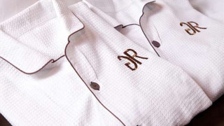 ダブルベッドルーム 喫煙(2名利用/15平米)