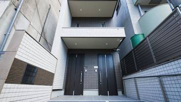 施設の入り口 / 3