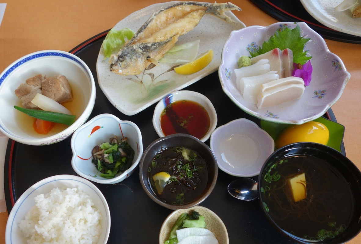 グルカンの唐揚げがあるセットメニュー