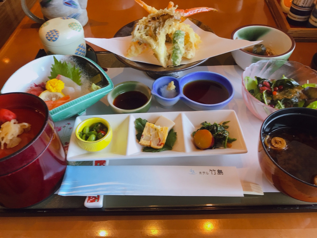「華」（2,750円）のランチをいただきました。