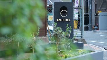 施設の入り口 / 22