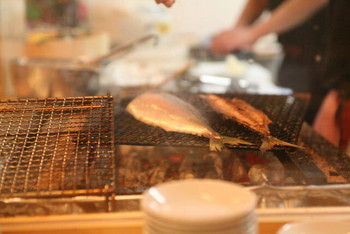 「魚の四文屋」内観 692440 