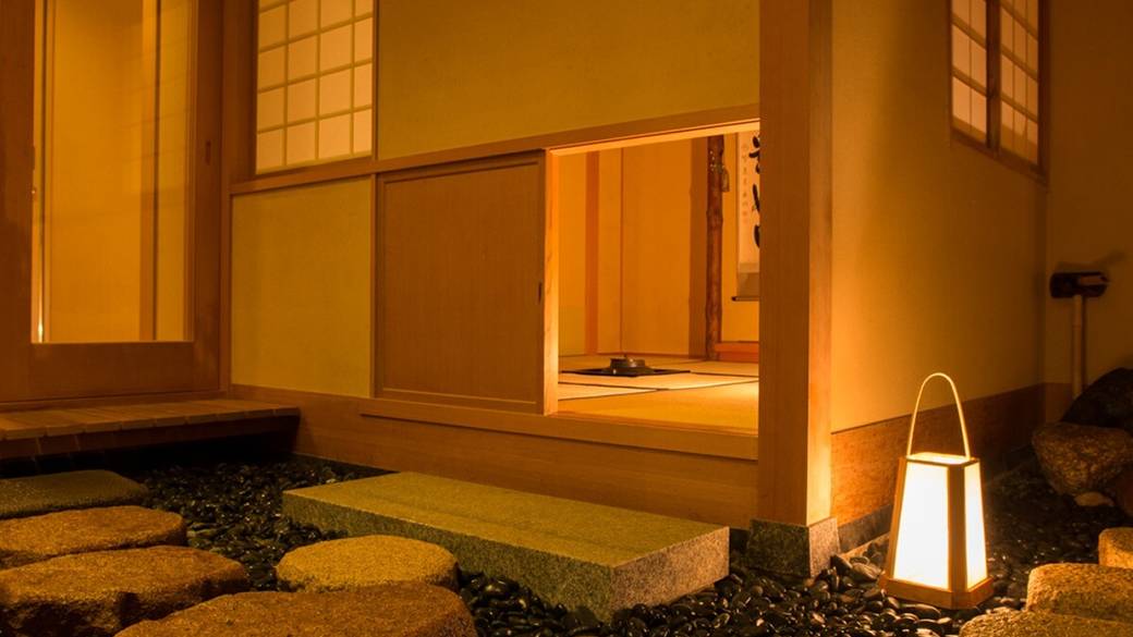 館内の灯り / 2