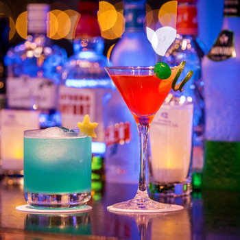 凱旋門のような外観が目を引く。全客室から夜景を楽しめるホテル3578327